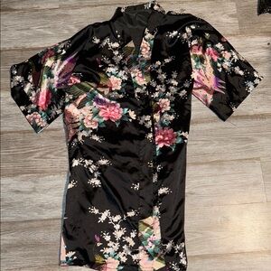 🌸 Elegant Black Satin Floral Kimono Robe